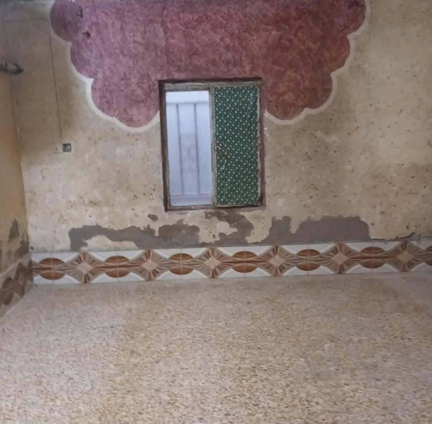 إليك صياغة إعلان أكثر جاذبية واحترافية:
الكتابة
🏡 بيت للبيع
🔹 المساحة: 180 م² (زراعي)
📍 الموقع: حي الجماهير
✅ مشمول بالتعويض
📏 يبعد عن الطابو 300 متر فقط.
مواصفات البيت:
بناء بلوك.
غرفة نوم.
صالة.
مطبخ.
حمام.
الأرضية والجدران مكسوة بالكاشي.
السقف أعگادة.
💰 السعر: 9 ملايين دينار، وقابل للتفاوض بحدود المعقول.
📞 للاتصال والاستفسار:
***********

