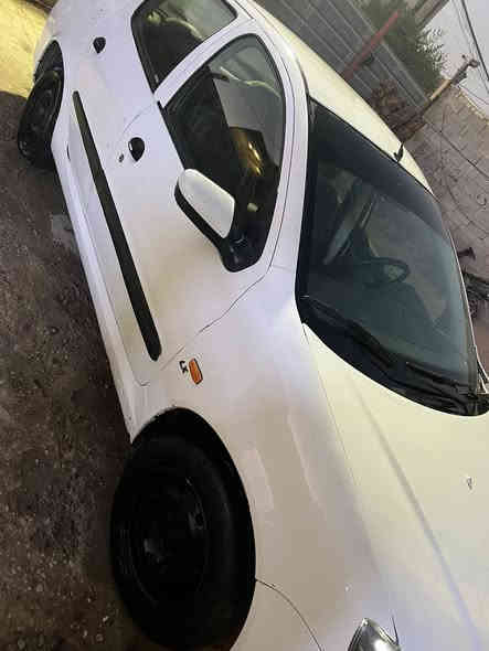 السلام عليكم سياره بيجو رنا 2014 مكينه وكير كورله1600 تبريد شغال كهربائيات شغاله حداديه جديده تحويل ثاني يوم السعر 35 ..رقم ***********
