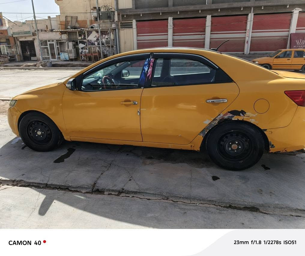 فورتي 2010 محرك 2000 
سياره من ناحيه المحرك وكير مكفول
كشن جلد شاشه كامره اماميه خلفيه 
ضربه السياره جاملغ امامي جهه السايق
كشر يرادله تلحيضات بسيطه وبي شويه خياس بدوسه
رقم كربلا بسم شخص من بغداد شرط تحويل ثاني يوم
سنويه بشهر 4 تسقط
سعر السياره 70 ورقه بيه مجال للشراي
***********
مكاني حله شارع 60 حلة, بابل
