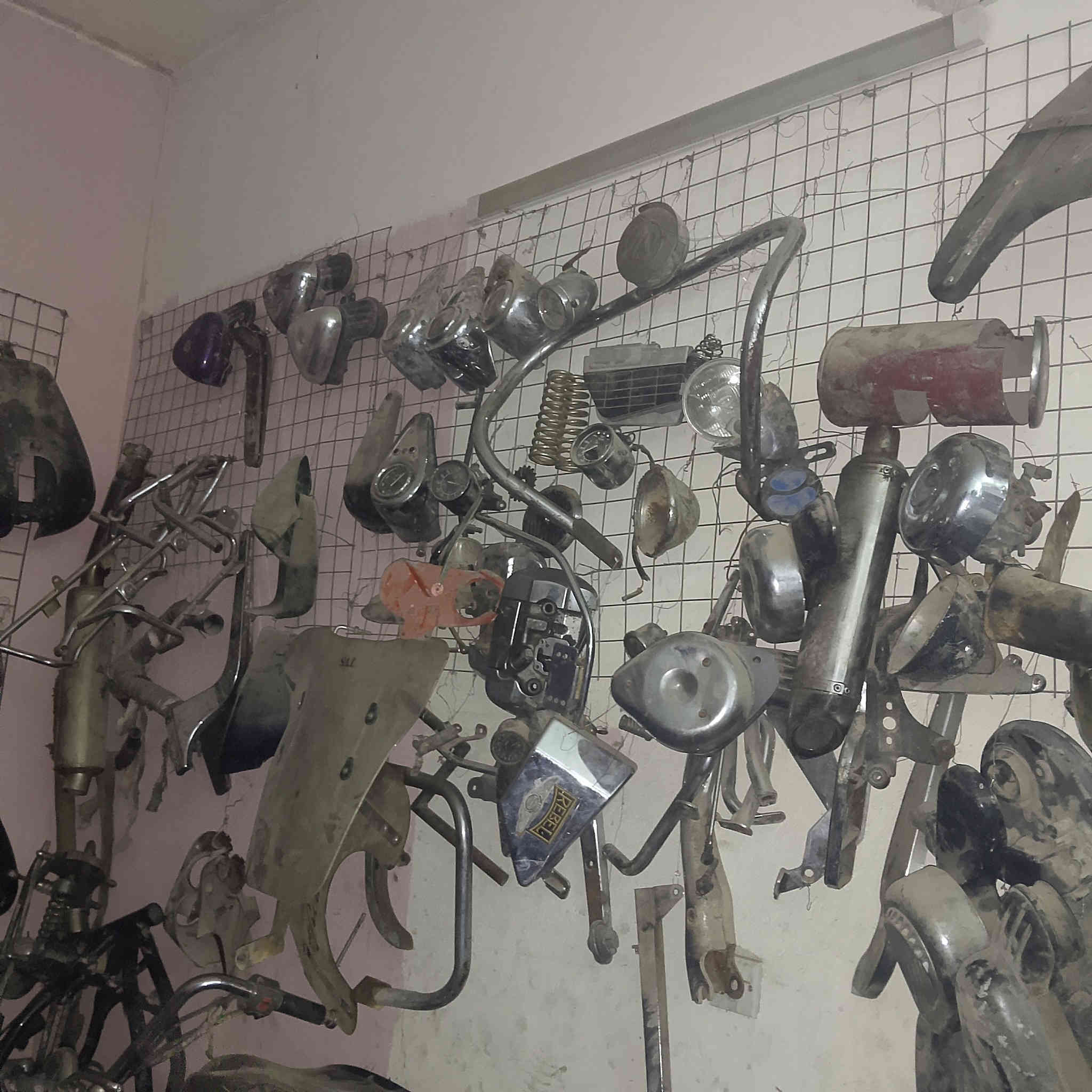 السلام عليكم شباب تفصيخ وجديد شتريد موجود
انسب الاسعار تدللون 
تجفيت تعمير صبغ عام 
صبغ أولد سكول
شرط الظمان 
عنوان
 بغداد ام الكبر مقابيل قسم المشاريع 
توصيل موجود لكل المحافظات 5الاف 
الاسعار خاص 
***********
ابو الكرم هارلي
