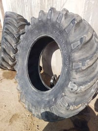 سلام وعليكم  تايرات تركي 30ع 18 يرهم ع نيوهولند وفوركسن سعر 225 . 0773...