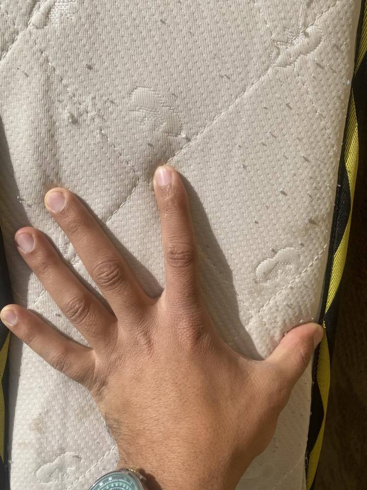 دوشك نفرين طبي مستخدم قيم واخذ مشتري ب 120 الف
***********
