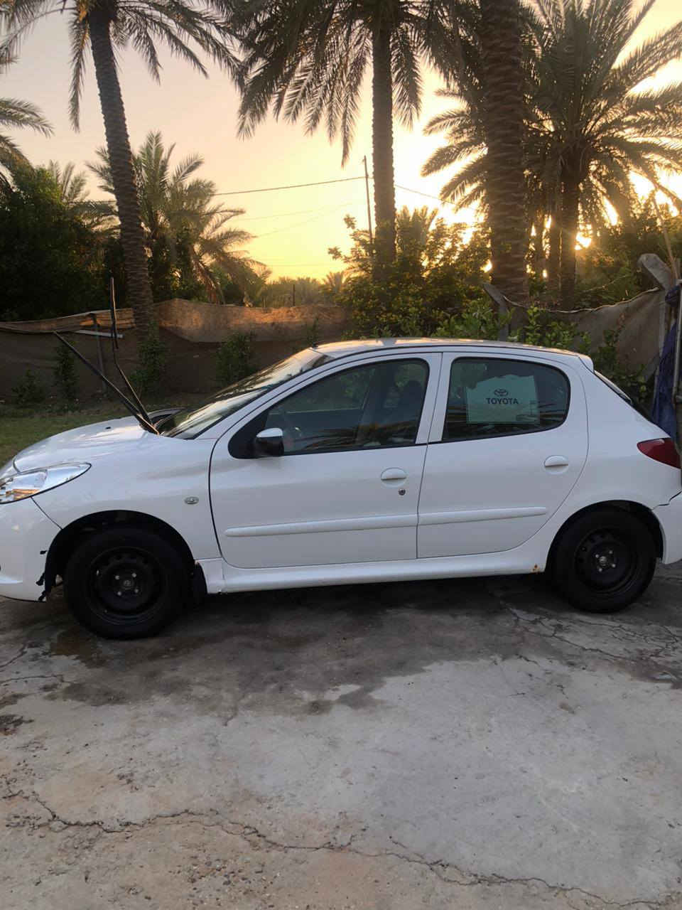 السلام عليكم بيجو206بلص موديل2012سياره جاهزه بيها صبغ اشويه بل البنيد واشويه بل جاملغ امامي تبريد شغال ثلج مازدات جدد تحكم لايت شغال كشافات عدسه ماشيه 200الف حقيقي كتلوكات الشركه بيها هزه وسنويه ورقم انكليزي بسمي سياره ماعيازه مكان بابل ***********
