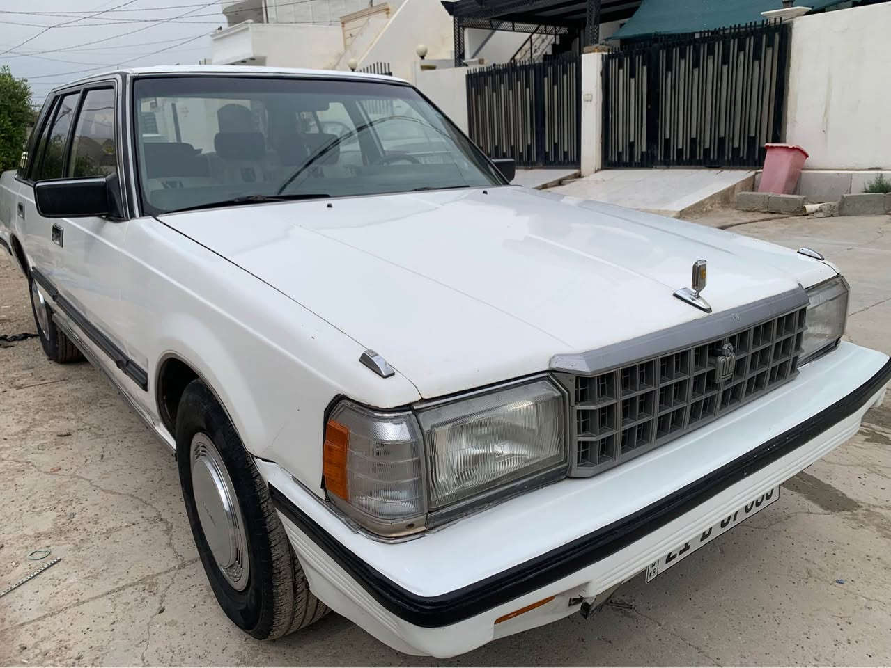 سوپەر ١٩٨٥  مەکینە. ارنەب ٣٠٠٠ دیلکۆ. گیڕ ئۆتۆماتیک. بێ مەسرەف و پاک ماوەتەوە تبرید گەرمی کارەبایات هەمووی ئیش دەکات بێکێشەیە 
حیزام بۆیاخە و چاملخێکی دوای سەکن لیدراوی هەیە چاککراوە  
کۆبۆنی بەنزینی هەیە
ساڵانەی نوێیە بەناو خۆمە   
شوین کرکوک 
***********
نرخ ٦٢ $
سوبر كراون محرك ٣٠٠٠ ارنب ديلكو  كير محرك تبريد تدفئة كهربائيات كله شغال  و مضبوط. 
سنوية باسمي جديد 
بطاقة بنزين موجود 
صبغ حزام و بي ضربة بجاملغ الخلفي جهة السكن 
٦٢$ و بي مجال. السيارة حيل نظيفة و بدون نقوصات كركوك, العراق
