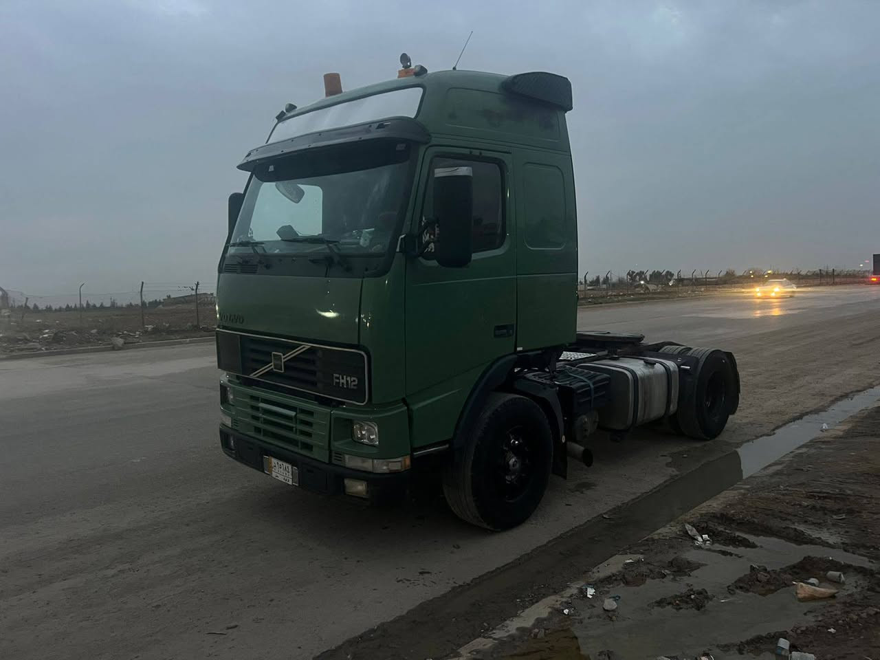 شباب فولفو شخاطة للبيع موديل97
بس راس اكسل وشاصي ومكينة شرط رقم كركوك تانكيين كاز كهربائيات زينة  سنوية منتهية صاحبهة موجود بكركوك يحولك ثاني يوم مامصبوغة بس مبولشة داخلهة زين مابيهة اي عيب السعر 140وبيهة مجال للطيبين للتواصل***********/***********
