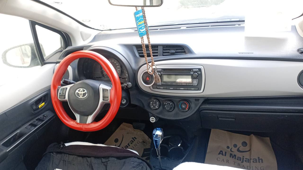 تويوتا يارس 2012 بي سبوغ بي ليدان بةس كالبونةوةي هةية بةس بةعةيب ناجيت جونكة هةمويان هةيانة.
مواصفات:جوار جام كارةباي. كيرتؤماتيك. مةكينةكةورة. ٥باليف.ويل كةب.سوكان فوليوم.... 
سعر. ٩٥ ورةقة أربيل, العراق


**إذا كنت صاحب هذا الإعلان وتريد حذفه لأي سبب، رجاءا أرسل رسالة إلى الدعم الفني**