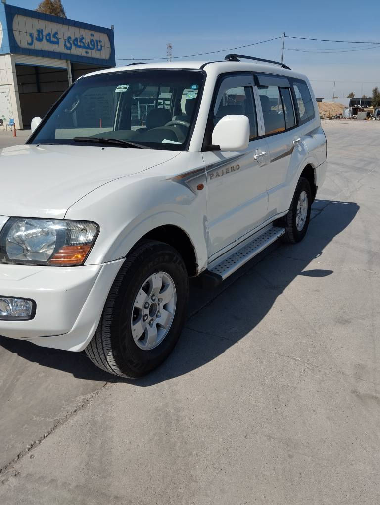 باجیرۆ مودێل 2001
4×4
مکینەی 3000 شەش پستۆن 
تەبریتمەرکەزی
شەرتەتحویلو وەکالە
یەک پاچەی بۆیاخە
چوار تایەی تازە
سعر75
ژم*********** كالار, السليمانية
