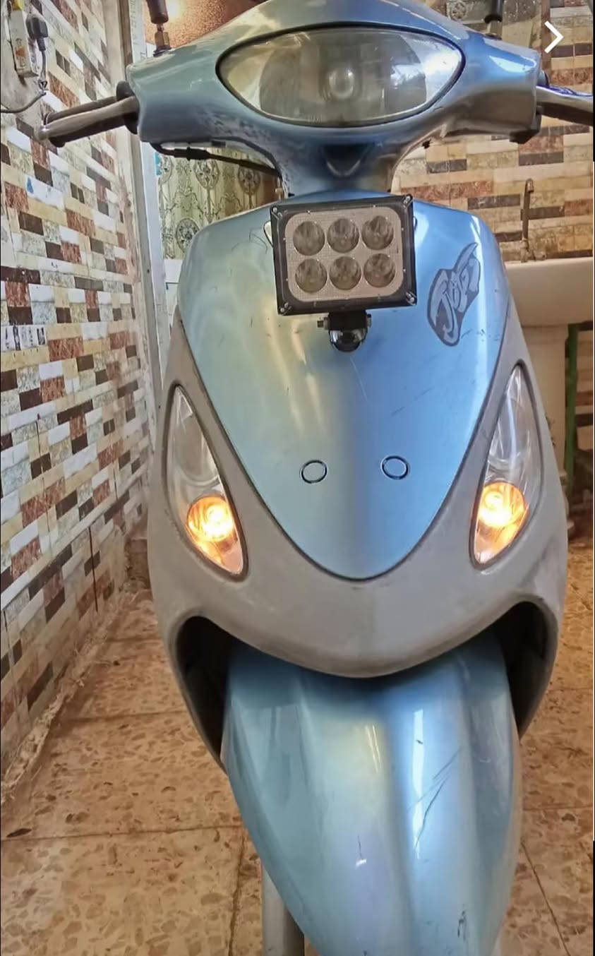 السلام عليكم دراجه ماكس منغولي مكينه مكفوله من الفتح  والتجفيت سلف هندر كهربائيات اشاير لايت كدام شغالات دراجه نضيفه وما تعبانه ملاح بلادي مكينه ٤٩ بلاد السعر ٥٥٠ وبيها مجال حك الجيه مو شراي لا تعبني اخيك دراجه مال واحد جناي  الرقم *********** موجود بل فيس
