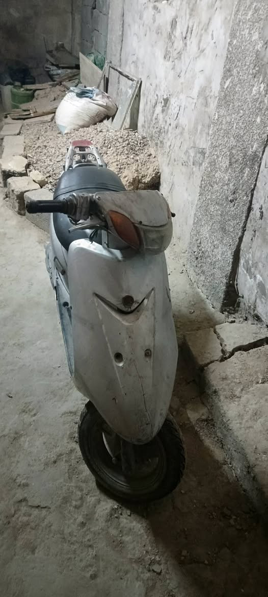 دراجه عصفوريه مكينه حلو سريعه بل مشي كفراته مثل ما بلصوره رائده 150 مدينه الصدر
*********** بس واتساب
