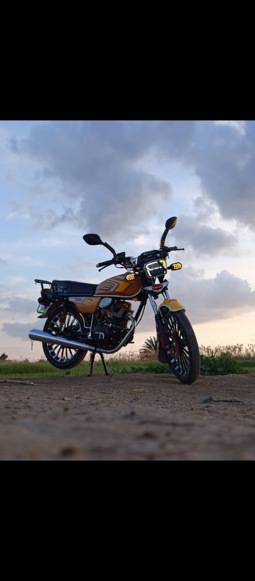 دراجه سونك موديل2025
مشدود ب 2026 صارله 27 يوم مشدوده
محرك 200cc جواكيج 
لون المحرك اسود
الدراجه تاخذ منه شلعه ومعدل فول مكفوله كفاله عامه 
الدراجه مجنبزه من كلشي 
وبيه منفيس مال الشركه 
والدراجه كامله من كلشي كدامكم مثل ما موضح يمكم
 
         السعر خاص. 

الرقم *********** وبي واتساب متواجد 24ساعه
