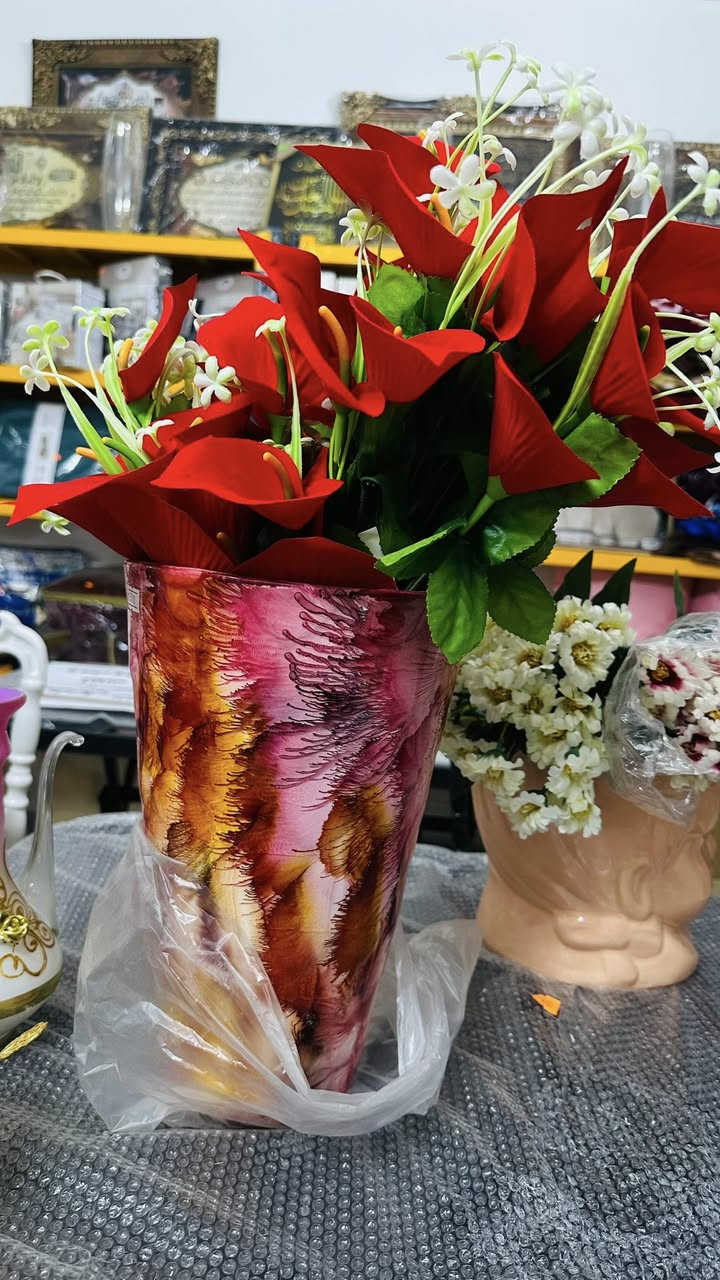 تشكيلة مميزة من الزهور الاصطناعية مع فازات أنيقة تناسب كل زاوية ببيتك أو مكتبك 💐
جمال طبيعي بدون ذبول… وترتيب يضيف فخامة بكل تفاصيله 🤍

متوفر بألوان وتصاميم مختلفة 🌷
للطلب والاستفسار راسلونا �


**إذا كنت صاحب هذا الإعلان وتريد حذفه لأي سبب، رجاءا أرسل رسالة إلى الدعم الفني**
