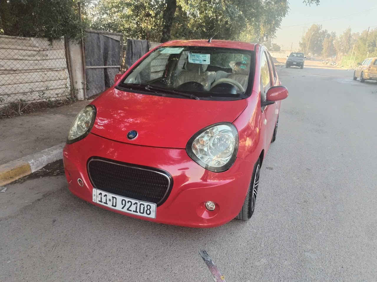 بانده ٢٠١٢ للبيع سياره هزه وارقام جدد  كير اوتوماتيك محرك وكير كفاله سياره جديده ماشيه ٦٠ فقط مابيهه اي نقص تبريد تدفئه كهرباءيات صدر جديد شاشه كامره سنترلوك رموت تخم تاير دواخل نضيفه جدا سياره جاهزه وحلوه العنوان البياع *********** و  *********** السعر ٥٥ بغداد, العراق
