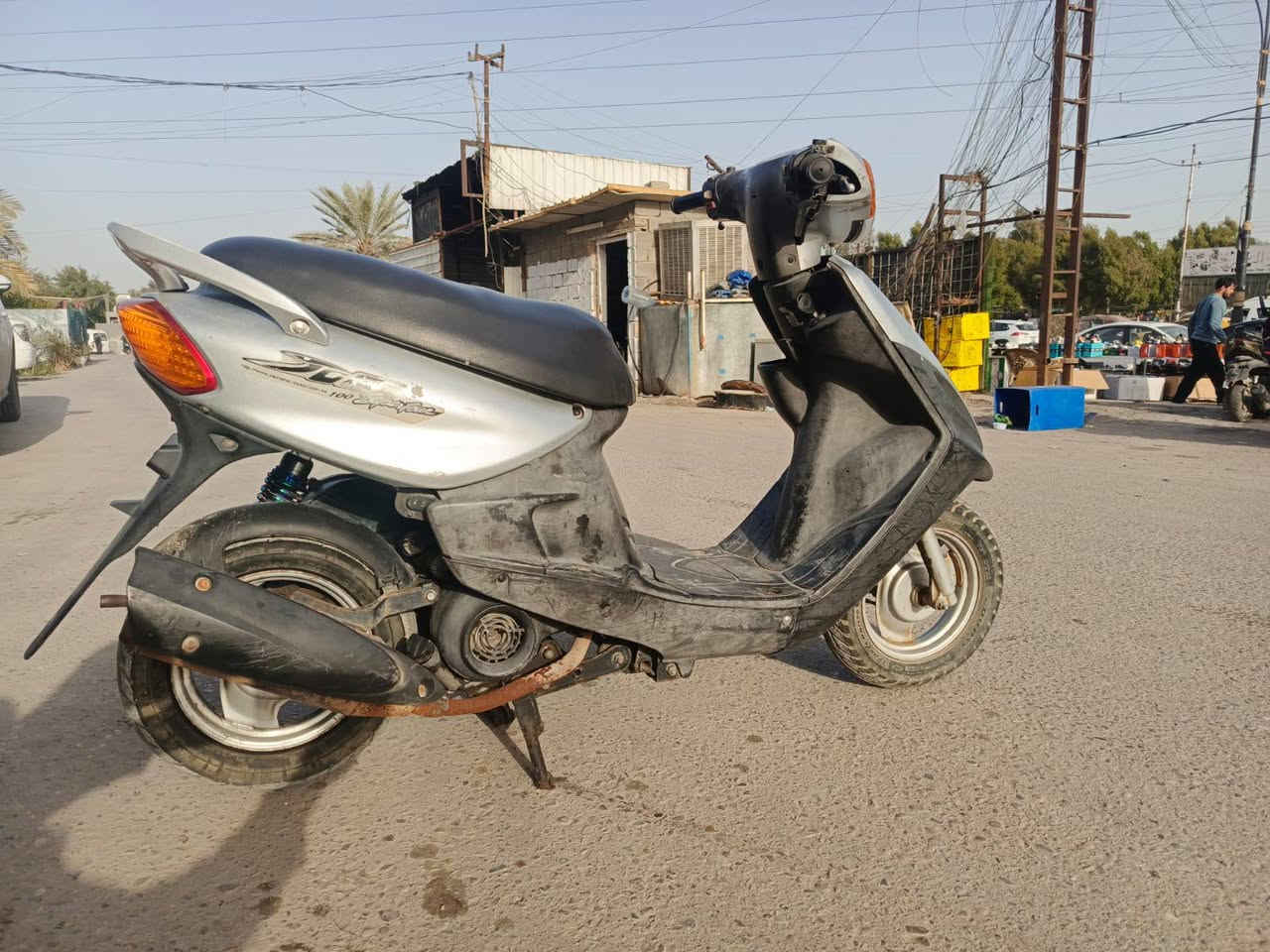 السلام عليكم للبيع او مراوس دراجة ماكس قجمة دراجة نضيفة مكينتهة ممفتوحة بيهة بس الكابريتر مرات متلزم سلولي يرادلهة تنضيف اوراق موجودة المكان جكوك قرب حسينية قمر بني هاشم السعر 450 رقمي ***********
