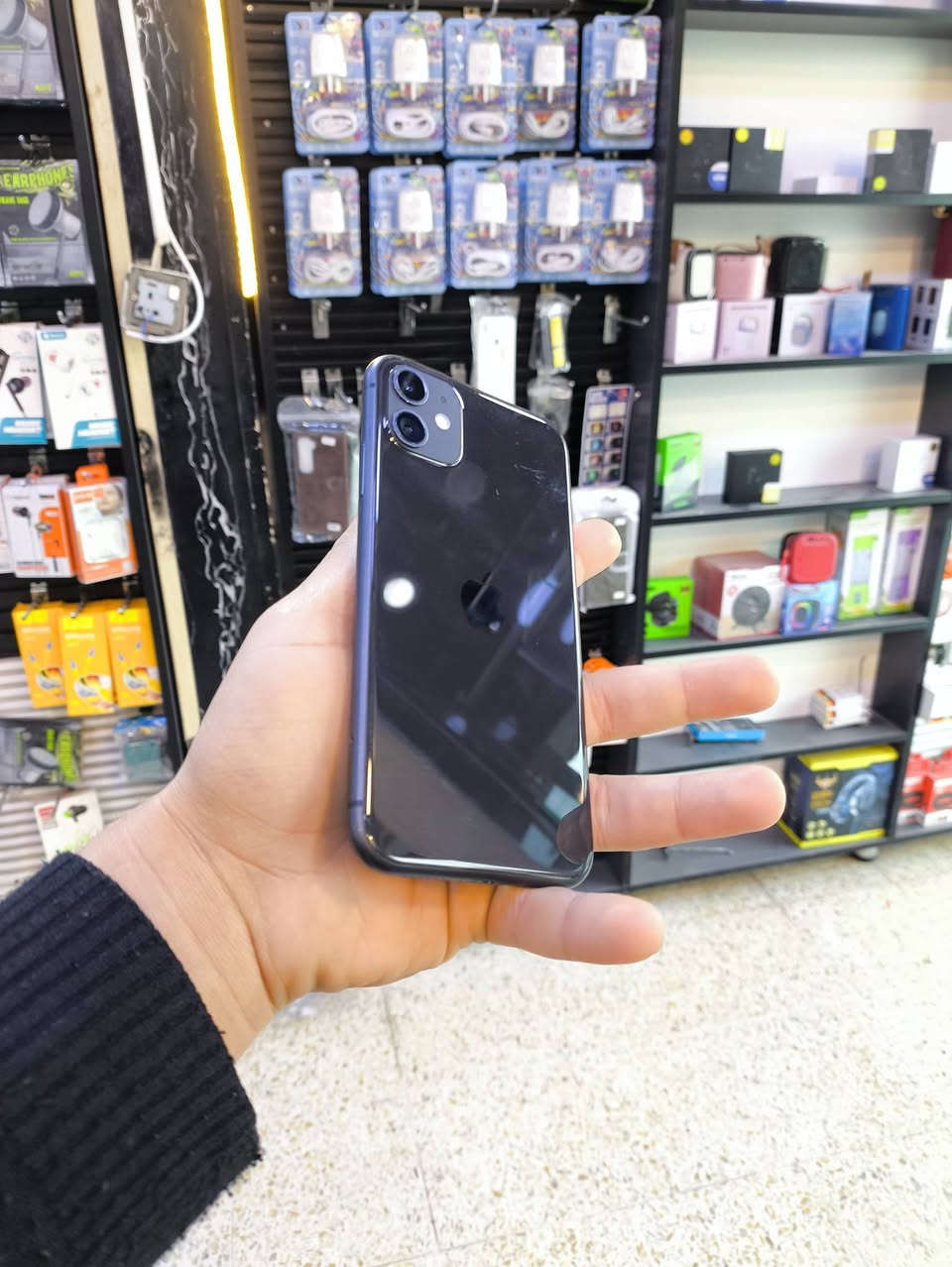 📱 ايفون 11 عادي للبيع
🔹 الذاكرة: 64GB
🔹 البطارية: 96% (أصلي غير مستبدل)
✅ الجهاز شغال بالكامل بدون أي مشاكل
✅ تك سيم شغال طبيعي
✅ الكاميرات شغالة وتصويرها حيل حلو 📸
✅ الصوت والهزازات شغالات بدون مشاكل 🔊
✅ فيس آيدي شغال طبيعي 👤
🔹 الشاشة: أصلي (ثلاث خيارات) مستبدلة تحويل من جهاز إلى جهاز شرط أصلي
📌 ملاحظة:
الكلاس مفطور فطر خفيف جداً موضح بالصور وما مأثر على الاستخدام.
💰 السعر: 175 ألف قفلة
📍 الموقع: موصل – الأيسر
📞 التواصل: خاص أو اتصال مباشر
***********
