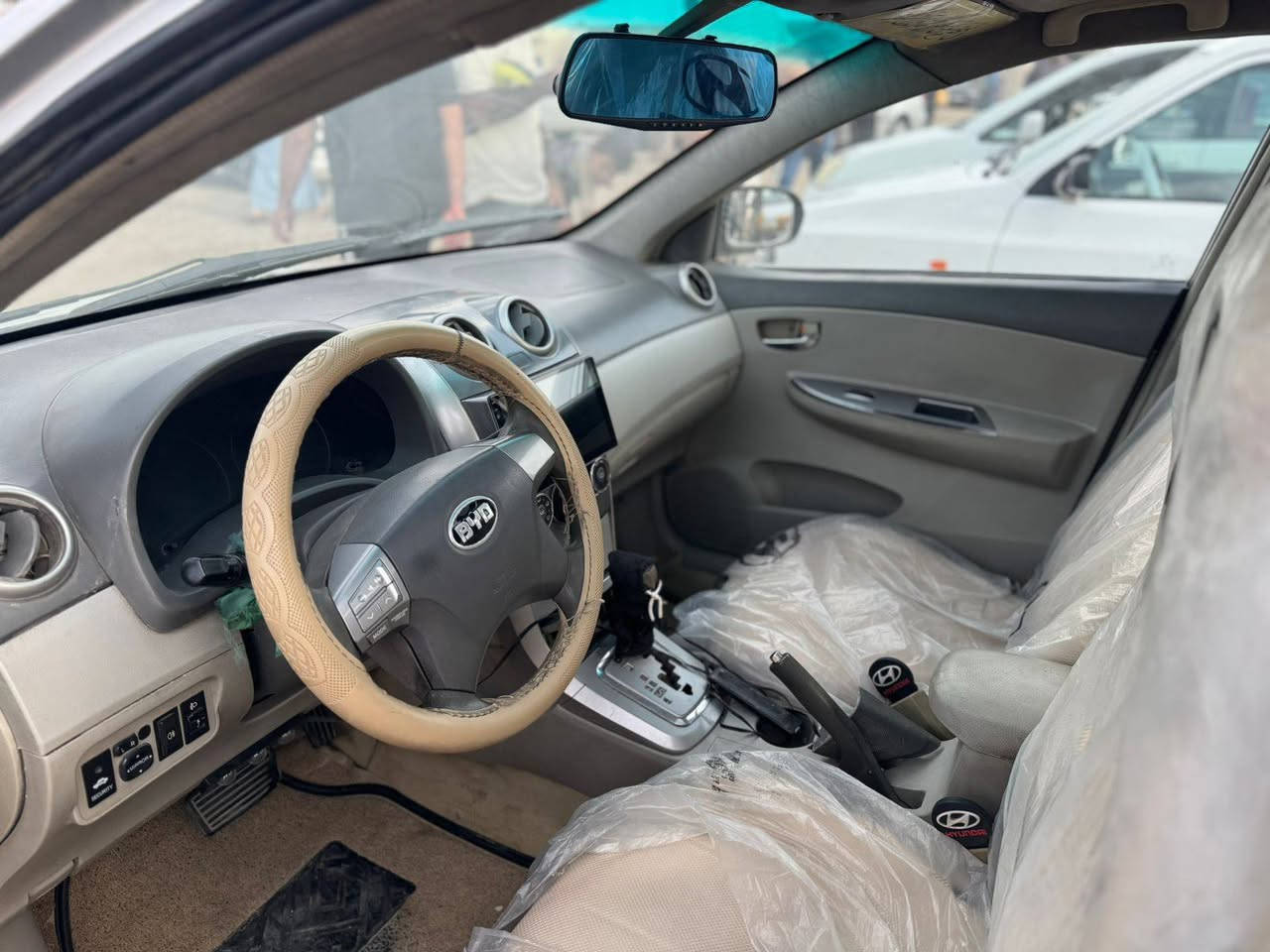 byd g3 2016
///محور كورلا بالباكيت توهن شادهن لا كص ولا لحيم///

// كير مكينه كفاله وين ما تريد اطلع لا تنقيص ولا تبخير سياره حلوه مال جناي بيها لكاط خياس شوفه عينكم // 

///// مكاني بصره //////

مواصفات///  فتحه سلايد + كشنات جلد

+كامره خلفيه + شاشه اب ستور + اشاير بالمري 

تحكم ستيرن + حساسات خلفيه 

سعر 48 وبيها مجال للطيبين //بالعافيه ع الياخذها//

اخوان فقط الشراي يتصل 

***********
