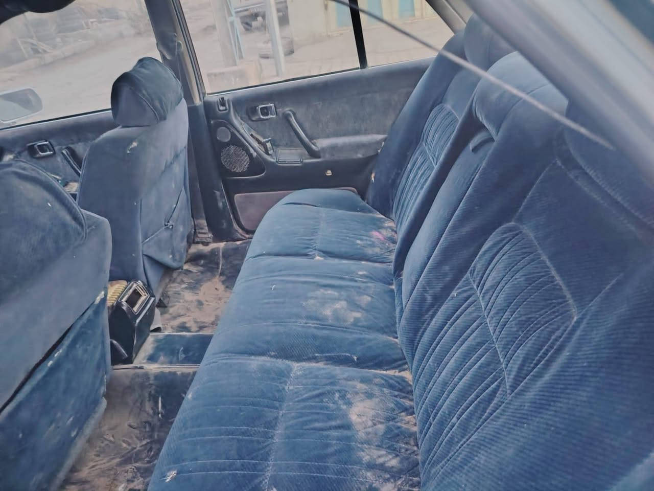 سيدان للبيع 1991 محرك كير شرط توني شادهن جدد

رقم بغداد سنويه مجدده لل 28 مشروع وطني

العنوان الديوانية

السعر 35

للاتصال ***********
