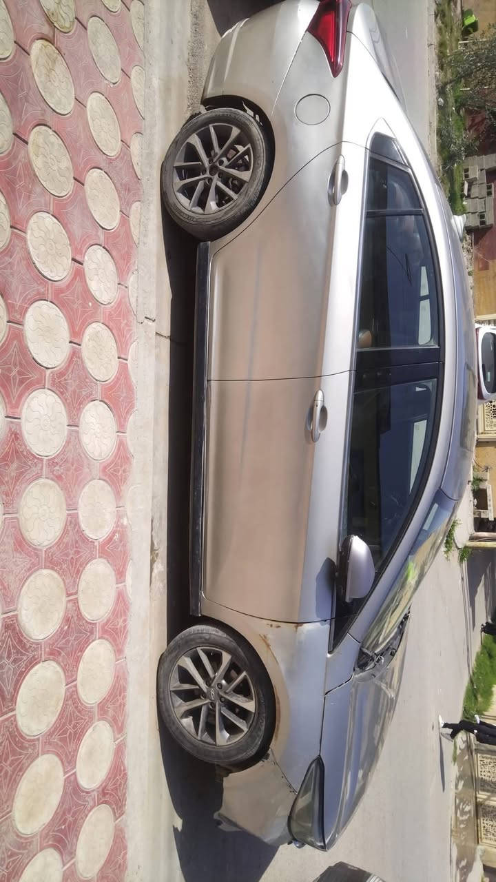 السلام عليكم شيري اريزو 6 للبيع
سيارة خير من الله كير ومكينة كفالة تبريد ثلج بيها باتري جديد

بيها نواقص شوية يرادلها ترتيب ضربتها مثل ما موضح بالصور متواجد ع فيس ملاحظه عليها اقساط باقي 8 اشهر وتنفتح يعني اسويلك وكاله بين ما تفتح السيارة

رقم تلفوني***********
