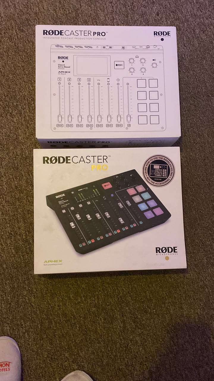 رود كاستر مستعمل نضيف اللي مهتم يتواصل رقم الواتساب ***********
