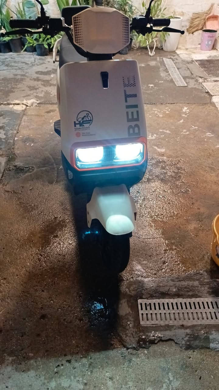 سلام عليكم درجه شحن موديل 2025 6بطاريت نضام R بصمه سويج بصمه درجه نوع ريان سعر درجه 750الف مكاني بل جادريه يم فندق بابل هذه رقمي ***********
