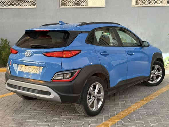 يا الله 
يا الله 
***********
كونا 2022 فووول 1/1 
ماشية 55 الف محرك 2000 دوش
رقم بغداد باسمي سيارة جاهزة من كلشي
بصمة تشغيل رادار شاحن واير ليس
لايت وبك لايت لد
3 انظمه قيادة تحكمات ستيرن
شاشة كامرا حساس 
فتحة سقف (( سلايد))
باقي مواصفات الفول المعروفه
سعر140$ بيها مجال 
مكان سيارة بغداد حي العامل
