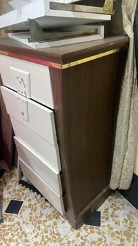 محل رجالي • ستاندات ورفوف • ميز كاشير