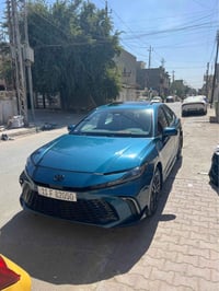 كامري 2025 للبيع se بلاس فول مواصفات ماشيه 14 mi للراغب بالشراء الاتصا...