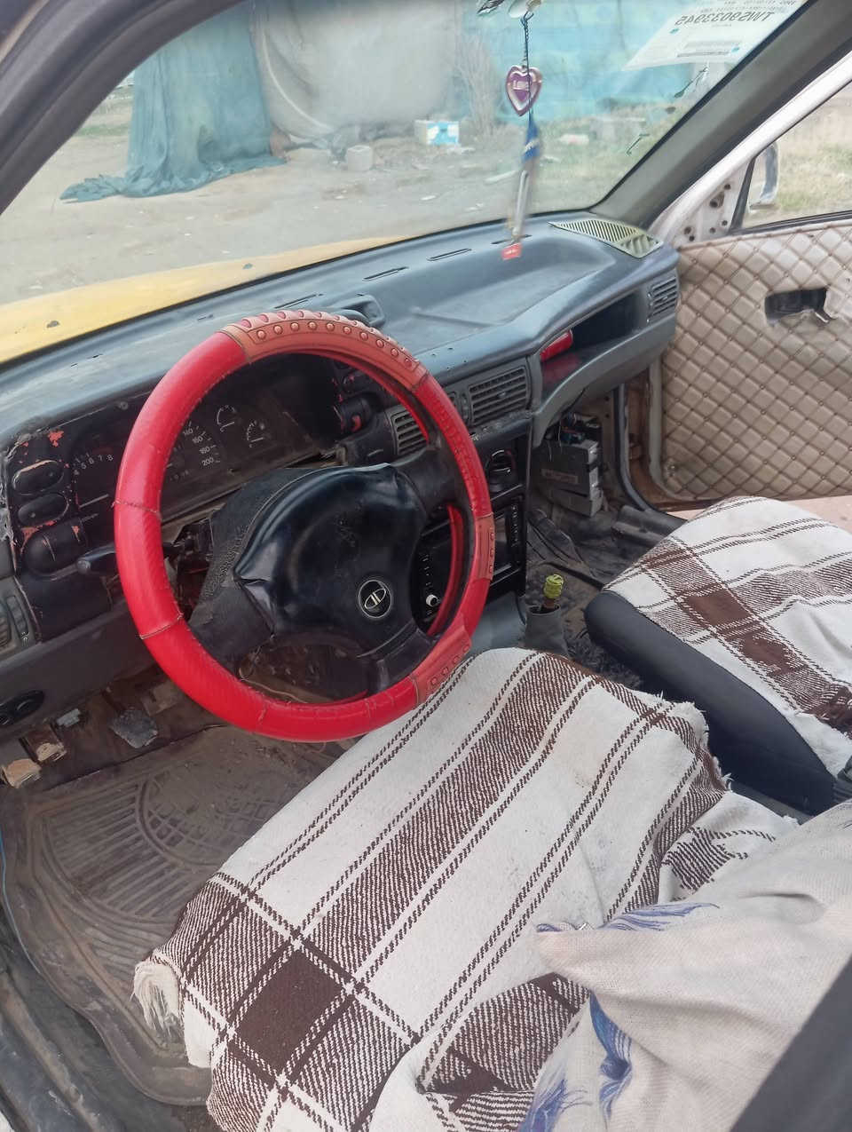 السلام عليكم سياره دايو سلو للبيع السعر 18 او مراوس ***********
