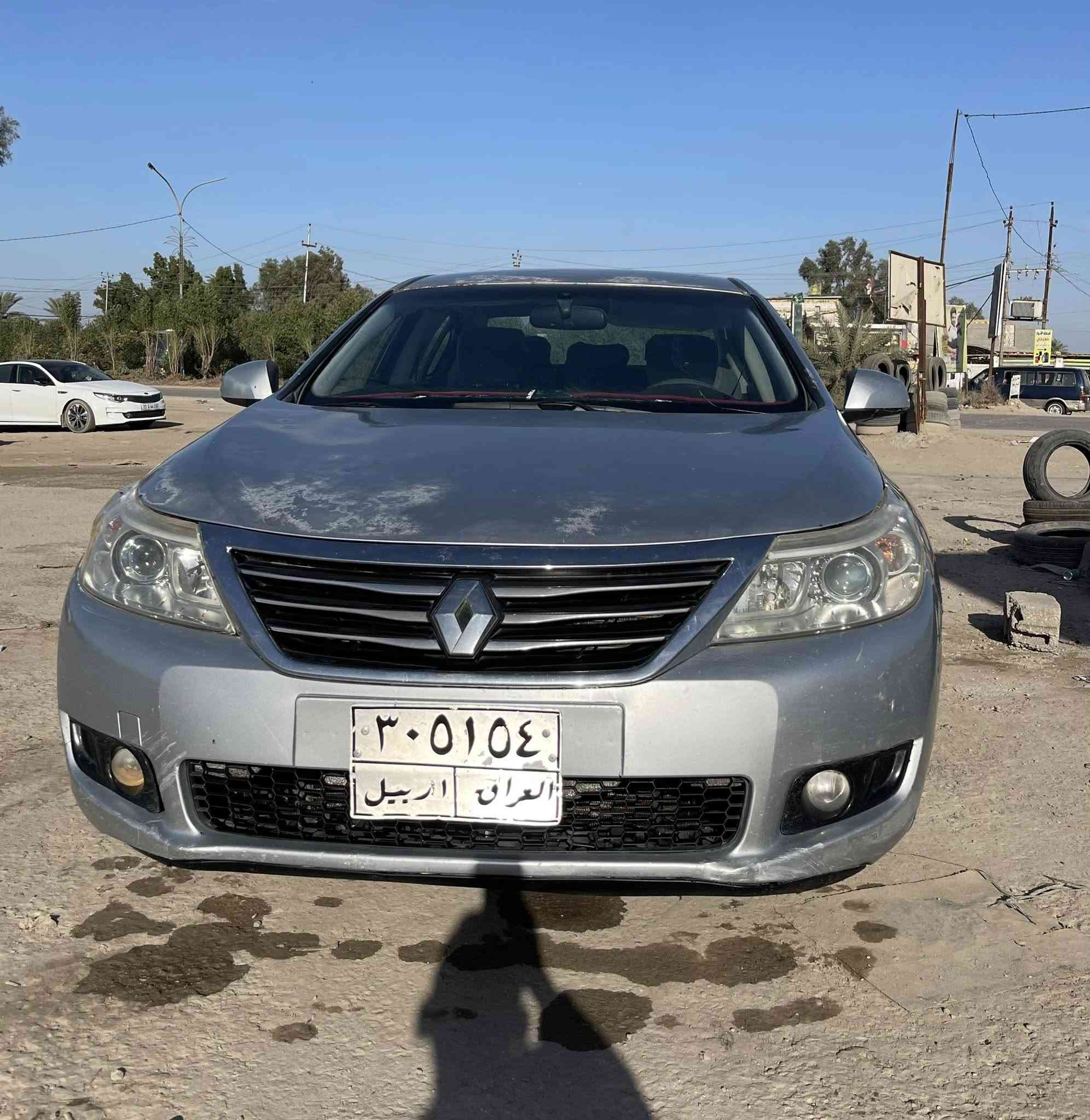 رينو سافران موديل 2012 
مواصفاتها معروفة 
كير محرك كفالة
تبريد ثلج
تخم تاير 
حدادية امامية وخلفية جديدة 
ادامة كاملة 
بيها قطعة وحدة جاملغ خلفي صبغ فقط
وبيها جراد واضح بالصور
رقم اربيل السنوية نافذة تريد تحويل تريد وكالة 
السعر 62 وبيها مجال قليل 
مكاني الديوانية وهذا رقمي متوفر واتساب او اتصال 
***********
