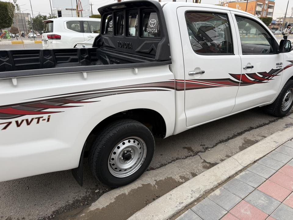 السلام عليكم بيكم ٢٠١٤
عراقيه اوتو ماتيك 
محرك كفالة كير كفاله 
جديده السياره حييل 
السعر ٢١٥

***********
