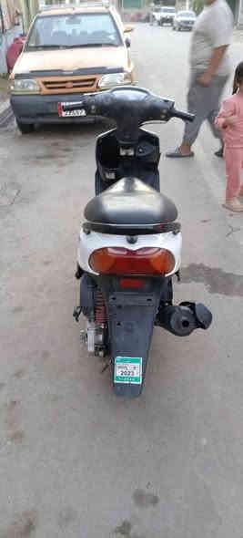 سلام عليكم ماكس قجمه نضيفه مابيه اي نقص سلف هندر لايت اشاير كله شغال مكينه ناعمه لا تبخير ولا تنقص المكينه مفتوحه يعني مجفته 55 كلجات رياضي الدراجه كلش ناعمه شلعه ومعدل مخيف أوراق بيه كمرك مكاتبه مكاني بغداد حي العامل السعر 300بيه مجال الدراجه مابيه اي نقص ***********
