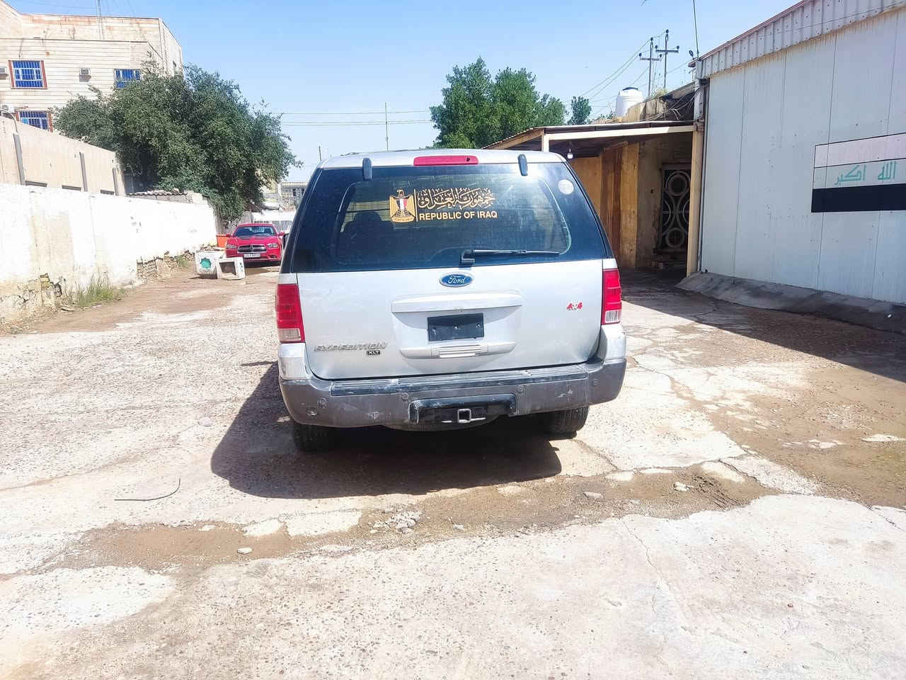 فورد اكسبديشن موديل 2006 بدون لوحات سلفري السعر 60 وبيها مجال المكان ميسان
***********رجائن ولما يعجبه المنشور يتجاوزه لحد يكسر بحلال الناس مع الامتنان
