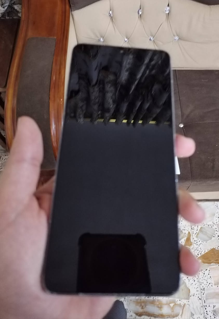 سلام عليكم موبايل هونر x9 جهاز كارتونه وغراضه وياه فقط مستبدل شاشه سعره ١٧٠ الف وبيه مجال للشراي مكاني كربلا وهذه رقمي ***********

