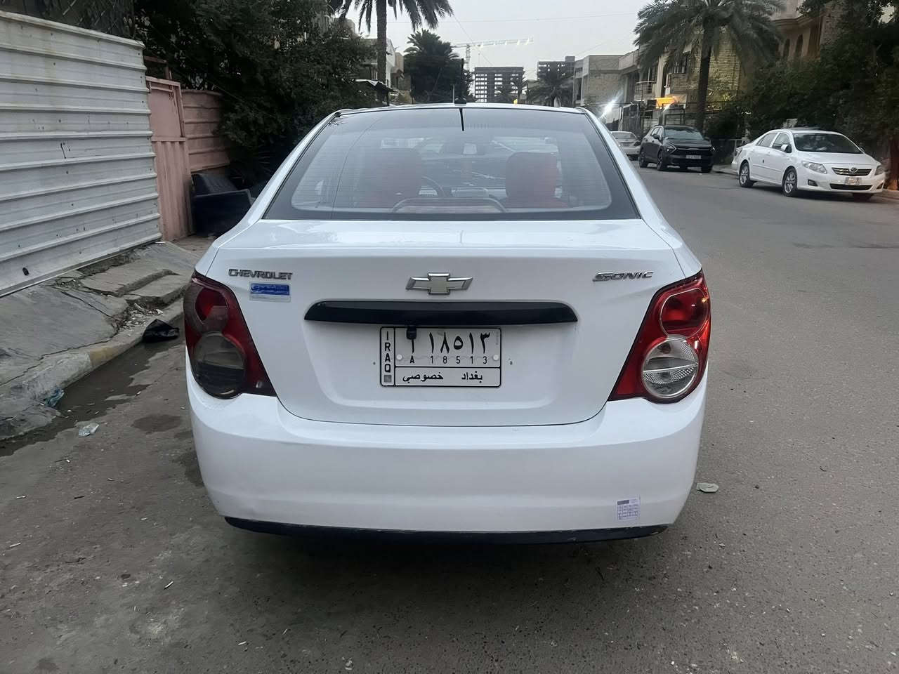 السلام عليكم شوفر سونك موديل ٢٠١٢ للبيع اوامراوس السياره جاهزه كيرومكينه مكفولات صدر حلو مكفوله من الضربه سنترلوك  شاشه السعر ٥٦ وبيها مجال مكان بغداد الحريه للاتصال ***********
