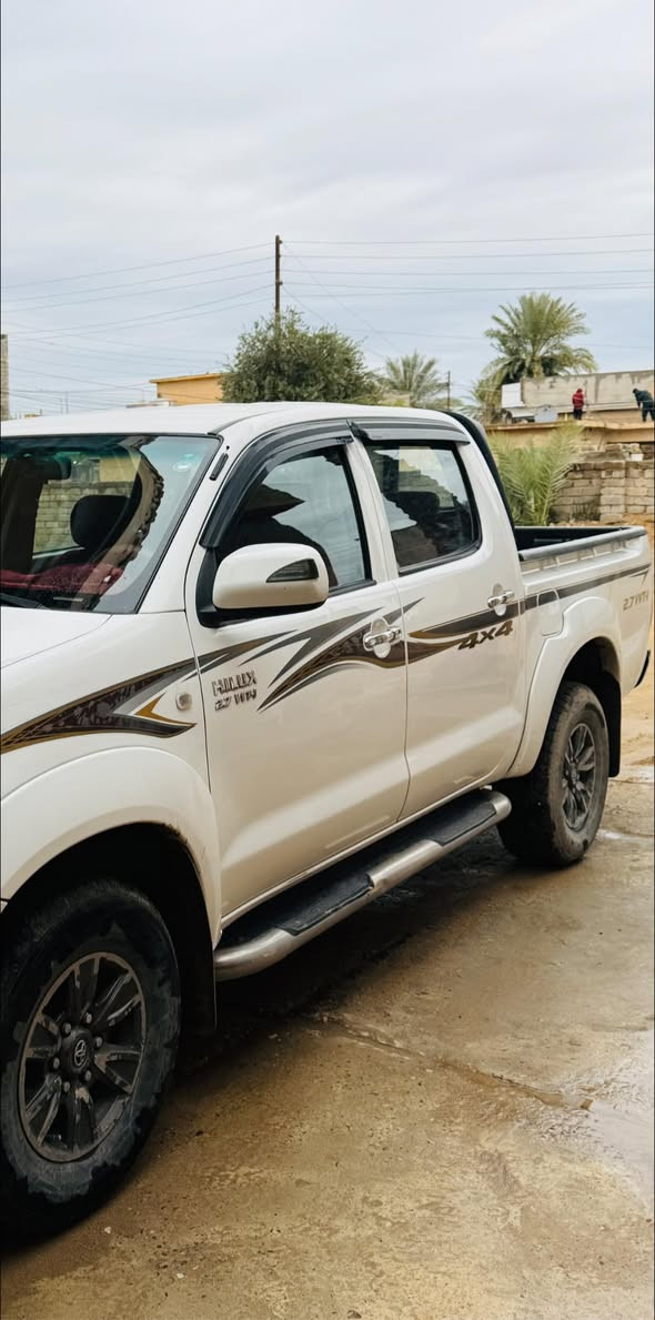 تيوتا هايلوكس للبيع فور ويل
موديل2009مكفوله من الضرر شرط سونار
رقم اربيل دولي 22Aسنويه2029 تحويل مباشر
محرك مفتوح شرط 
كير اوتماتيك
داخل صاج
اشايربل امري
دوشمة
شاشه
تخم تاير 
شاصي22
تبريد شغال شرط❄️.                    
                                                                          #السعر185


**إذا كنت صاحب هذا الإعلان وتريد حذفه لأي سبب، رجاءا أرسل رسالة إلى الدعم الفني**