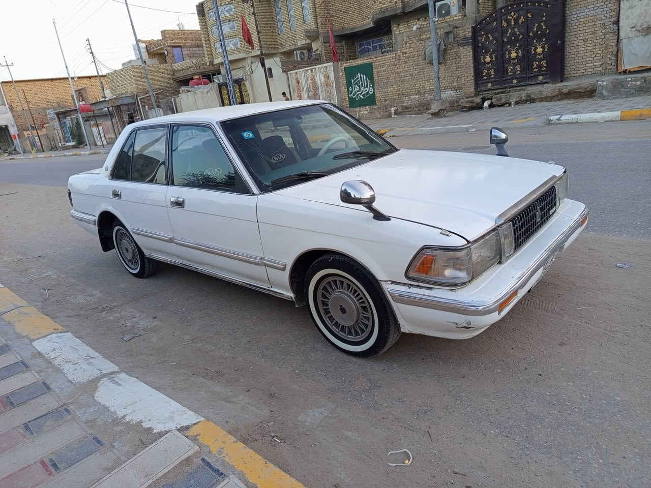 سلام عليكم سيدان ايسر بلاد موديل 88 سياره جاهزه حداديه كير مكينه 2500 تخم تاير جديد السياره مصبوغه عام  كهربائيات كلهه شغاله رقم بغداد نكليزي سنويه جديده مصفره من كلشي 
السعر 53 بيهه مجال الشراي يتصل *********** مكاني ذي قار سوك شيوخ
