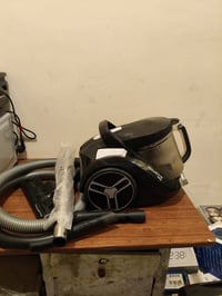 مكنسة كهربائية • توصيل كل العراق • كلمنا للسعر