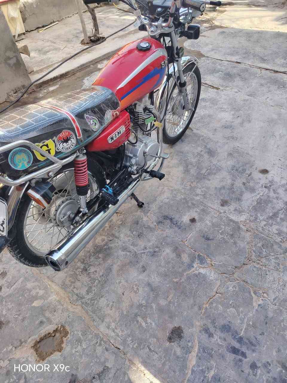 سلام عليكم دراحه 4كير رقم ماعايزه برغي رقم سنويه مداور ثاني يوم مكاني نجف براكيه شارع سبيس اتواصل رقم فقط ***********
