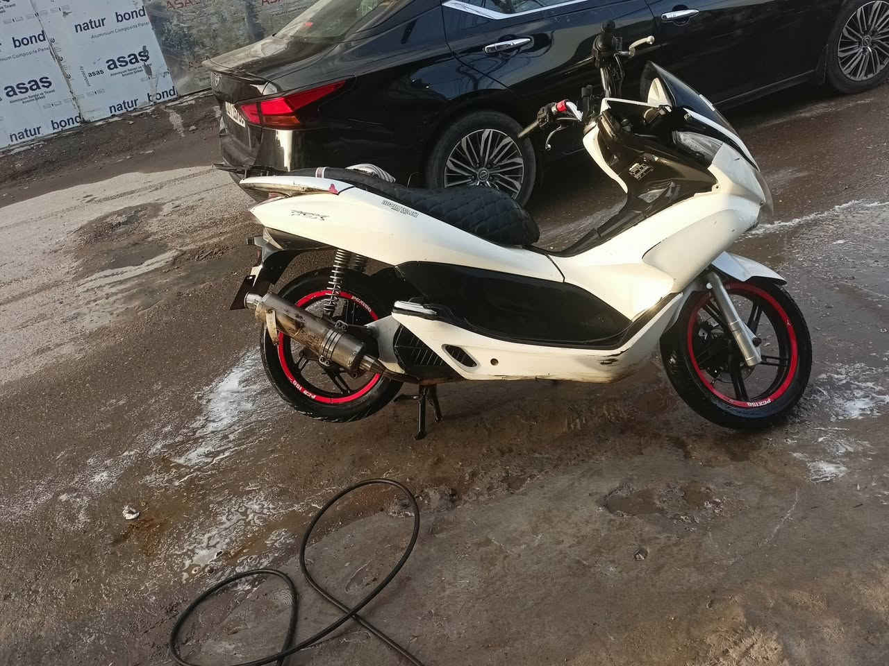 السلام عليكم pcx جيل الآۆلْ ياباني jf 125 مبدله بس ولفات دراجه كامله لٱ نضوح لٱ تبخير لٱ تنقيص نكره الصبح شلعه ومعدل خير م̷ـــِْن •اللّـہ̣̥ الدراجه استان حساس وكفراته شوفه عينكم يرادلهن ترتيب قفل جنطه قفل ستيرن كهربائيات شغاله السعر 800 وبيه مجال بصيط للشراي العنوان بغداد المنصور للاستفسار خاص او ***********او ***********
