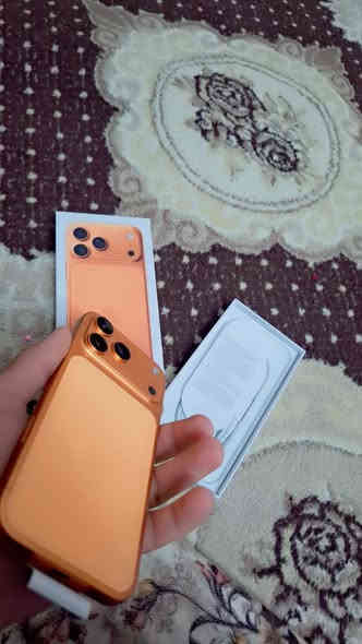 سلام عليكم للبيع ايفون 17 باب ثاني امريكي سعر 375بي مجال ***********
