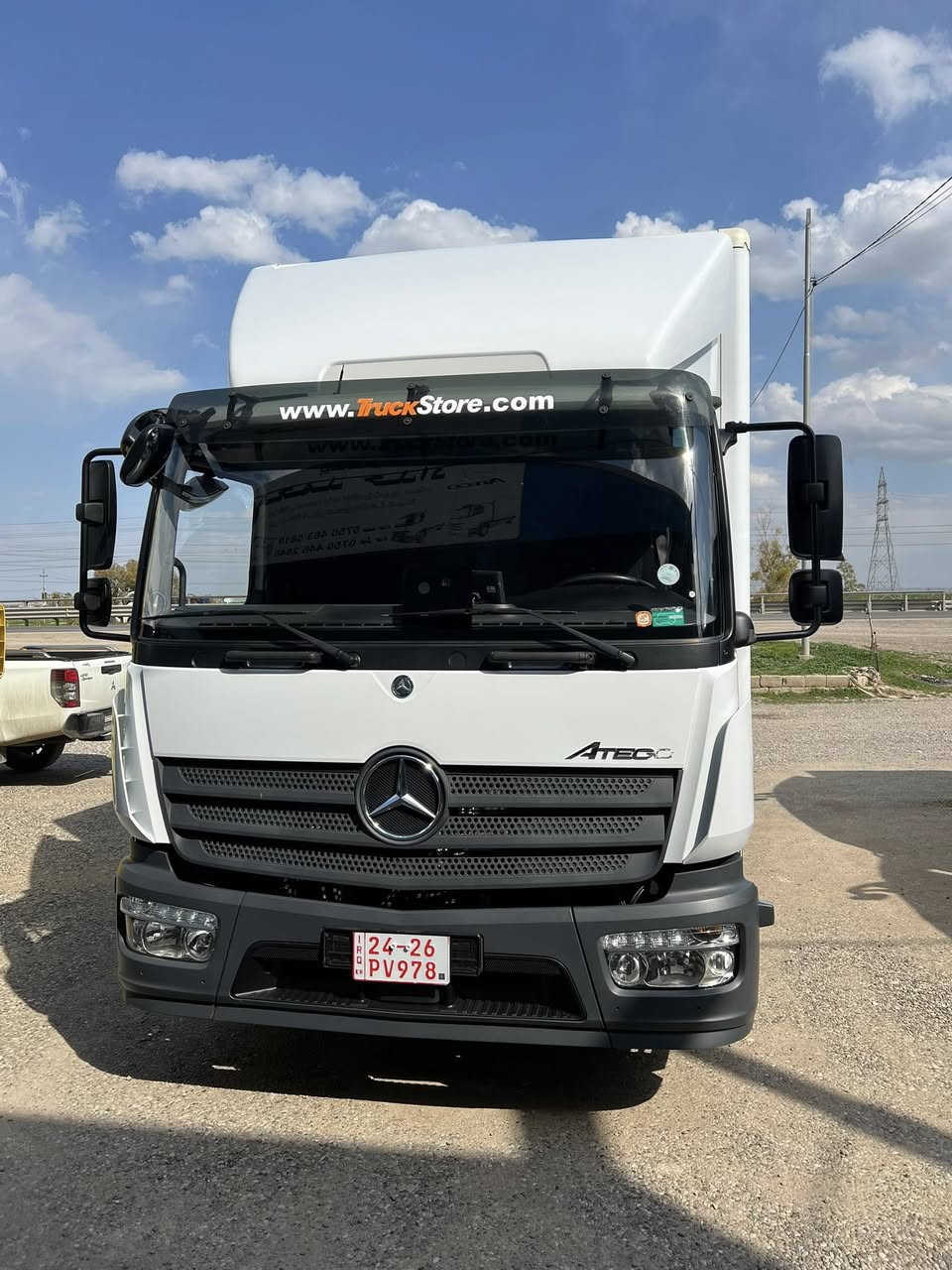 مارسيدس اتيگو 1224 موديل 2019 فول مواسفات سياره سته سلندرسته بورغى قليل ماشى طول بودى 725مترعنوان اربيل قوشته په طريق كركوك موبايل ***********/***********/اسيا ***********
