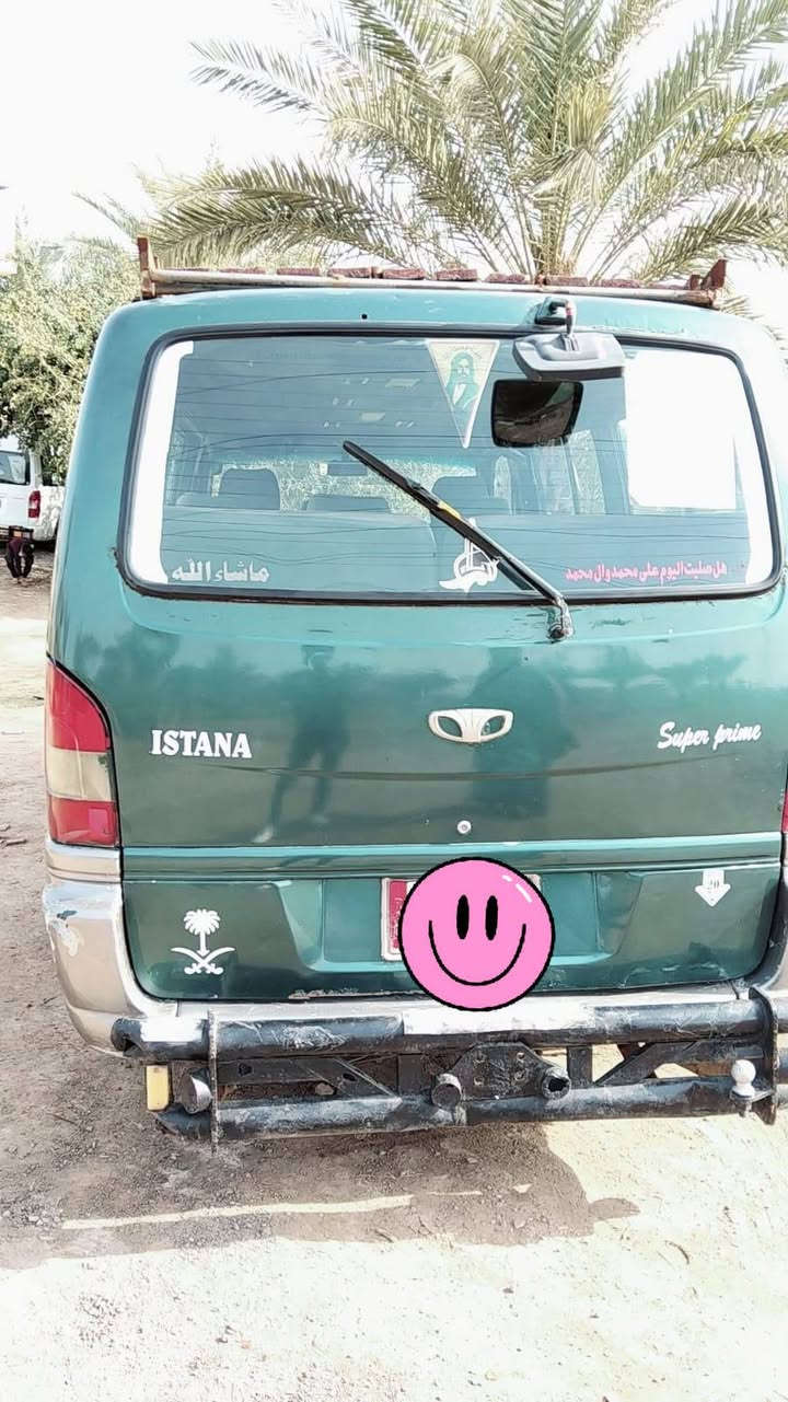 لسعر 55 وبيها مجال
ستانه موديل ألفين ، ونظيفة خطها ديوانية سنيه ، وكامل المواصفات للأستفسار هذا الرقم :
***********.
