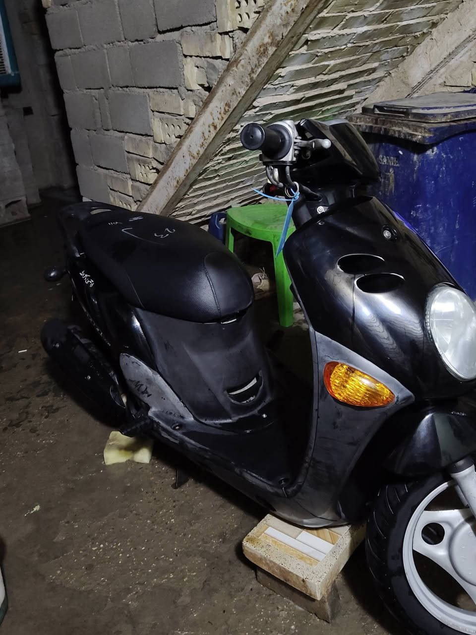 السلام عليكم دراجه فله صار شهر من نازله  رمبه السعر750.
الاستفسار ***********
