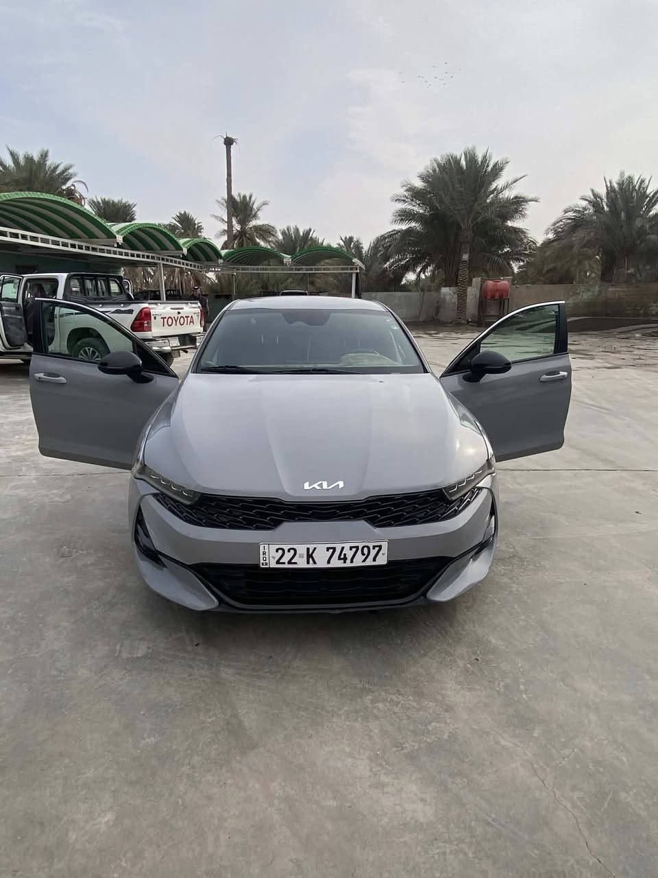 كي فايف
موديل 22 أمريكي رقم أربيل 
سياره حره مداور  ثاني يوم ماشيه ٧٣
حادثه موضح بلمنشور إرباكات سليمه 
سعر 155$ وبيه مجال بصيط 
رقم
***********
