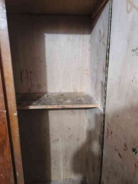 كنتور للبيع ست بوب وملحق احطاطه مو سوگي ثقيل كلش  يرادله تلحيضات بسيطه جدا سعره ١٥٠ وبيه مجال مكانه بغداد ابوغريب ***********///***********
