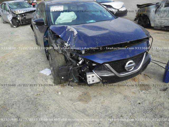 السلام عليكم
نيسان مكسيما للبيع SL فول
موديل 2018
السعر 115 مجال بسيط جدا سعر فورتي 2009
ماشية 90 الف كيلو 
رقم إنكليزي كربلاء باسمي 
مكاني كاظمية او جكوك 
رقمي ***********
موصفات السيارة 
بانوراما 
سستم صوت  بوز
كشن جلد VIB تحكم كهربائي كامل
شاشة جبيرة كامرة درارة 
رادار نقاط عمياء
كشنات تدفئة 
كير جديد مشدود 
ومحرك ايضا جديد 3500
صرف بانزين جدا طبيعي 
كل 60 لتر 500 كيلو بالداخل 
تخم تاير وصدر امامي خلفي 
وبعد هواي موصفات 
حادث امريكا موجود بالصور 
جاملغ وبنيد 
وهنا بالعراق بيهة شخط بابين وانصبغ 
والصور كلشي موضح بيهة 
ترايك وين ميعجبك
