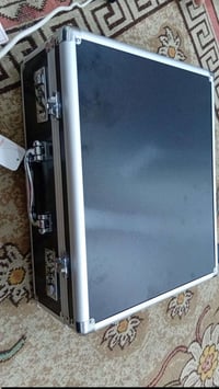 حقيبه دبلوماسيه • ام الرمز