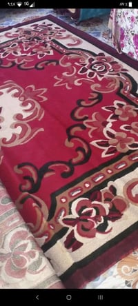 فرشه للبيع القياس 4*3 استخدام قليل كلش نظيفة السعر 100وبيه مجال التواص...