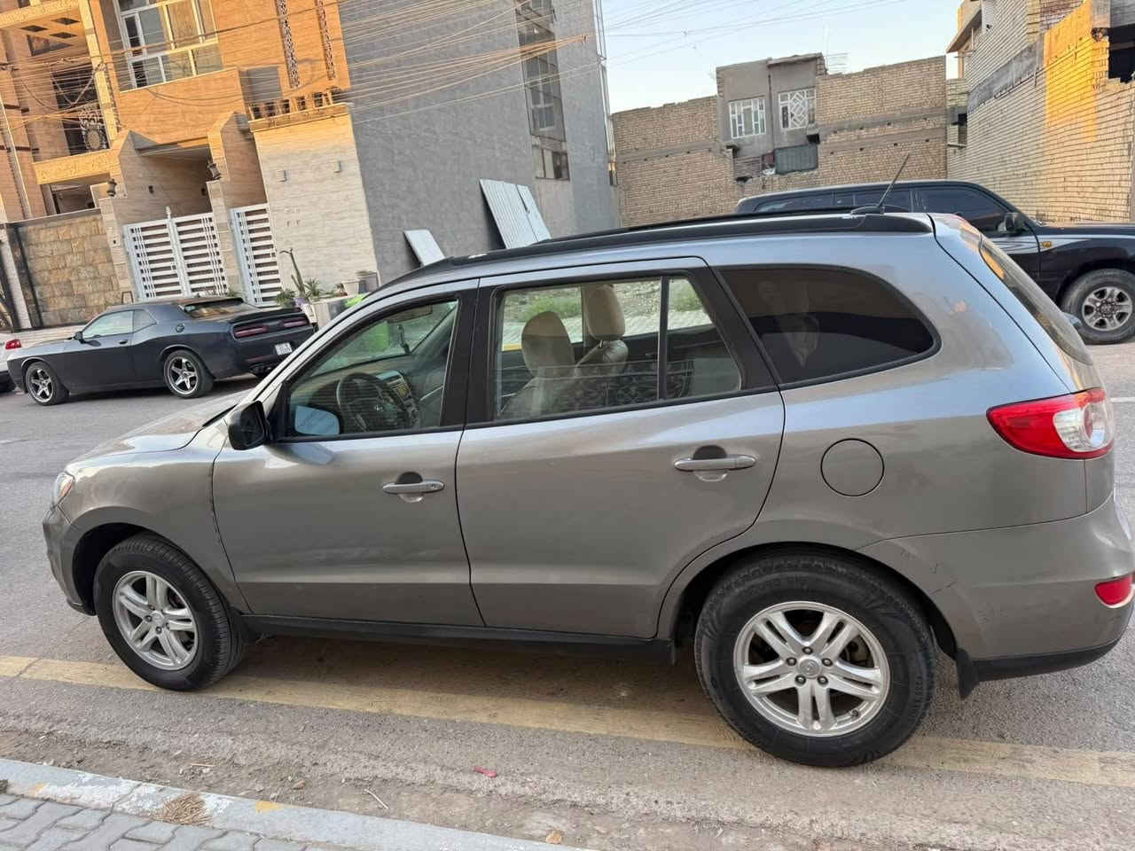 للبيع سنتافية موديل 2012 وارد أمريكي محرك 2400 دووش/ صبغ ٣ قطع صور سونار مرفق بالمنشور/ رقم بغداد مشروع وطني سنويه جديدة بسمي/ تبريد جديد محرك كفاله سيارة جاهزة/ السعر 113/ مكانه واسط قضاء الصويرة اتصال/ ***********
