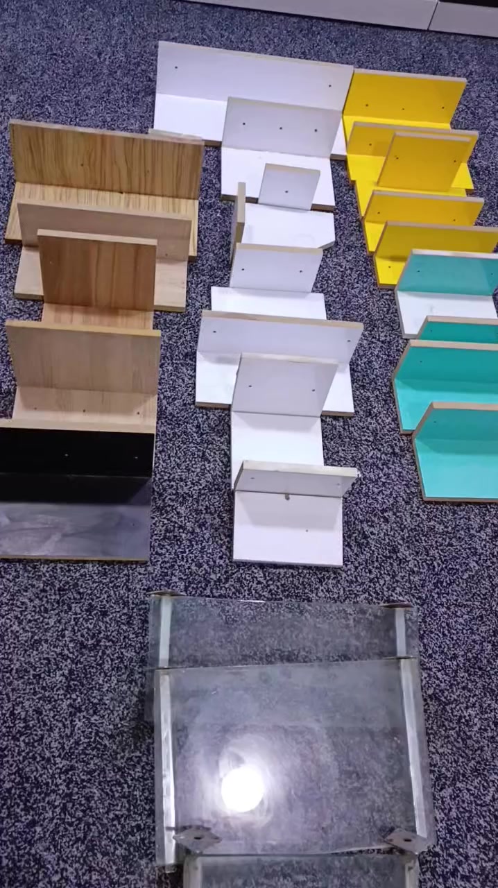 قيم واخذ بيع مستعجل الي متعرفه منهن كولي بالتعليق وانطيك تفاصيله واذا عندك شي للبيع نزله بالتعليق حته يصعد المنشور
مكان نجف واكو توصيل داخل النجف فقط 
للتواصل *********** بي واتس
