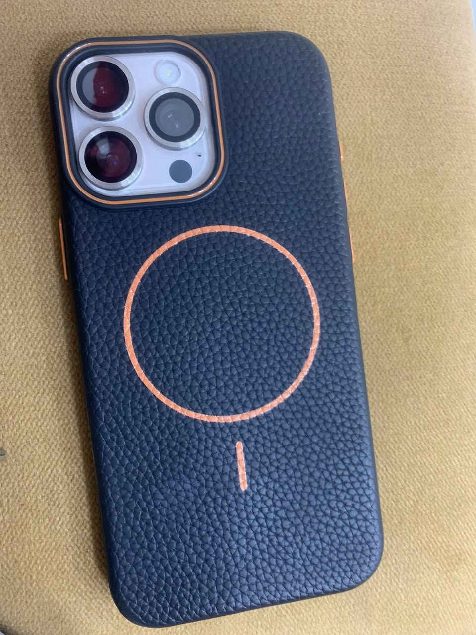 سلام عليكم ايفون ١٦ كوبي جديد طبق الأصل سعره ١٧٥ أو مراوس مكاني زبير ***********
